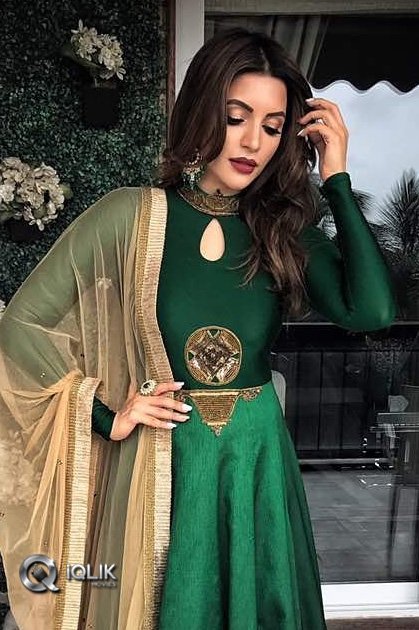 Shama-Sikander